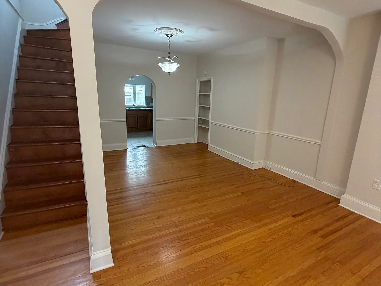 2 bed, 832 sqft, $2,000 — Photo 3