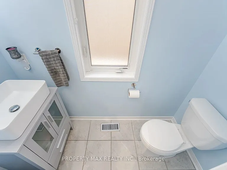 66 Rimrock Cres — Photo 19
