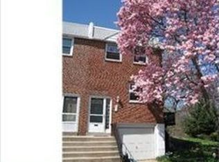 631 Park Ter, Philadelphia, PA 19128