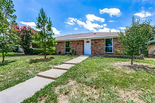 1580 College Pkwy Photo 1