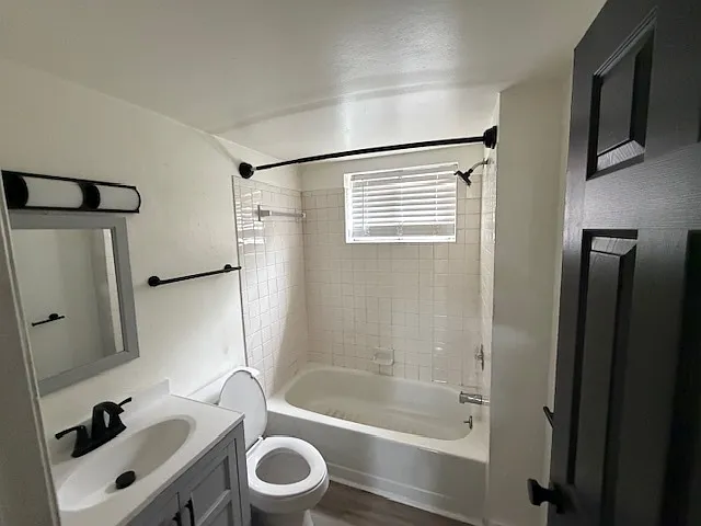 601 King George Ave SW — Photo 6