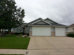 3205 35 1/2 Court Ave S, Fargo, ND 58104