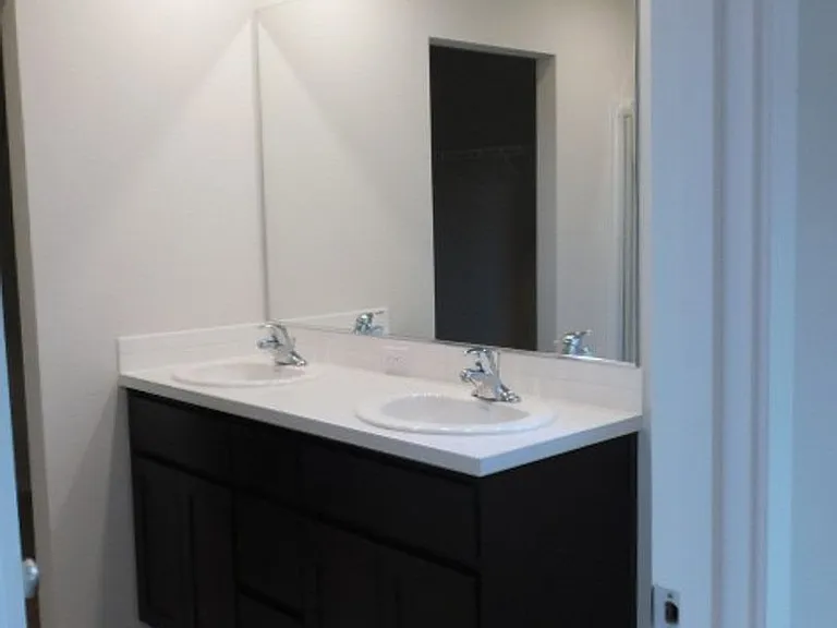 4737 Navigation Ave NE — Photo 13