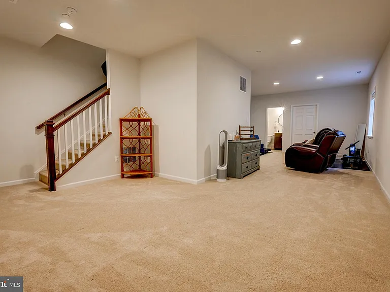 1309 Pedigree St — Photo 19