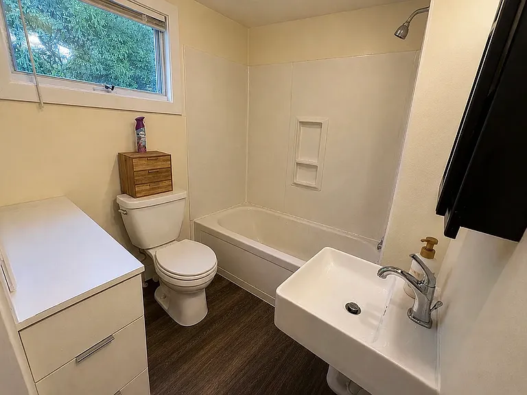 6 Laurel St #3 — Photo 8