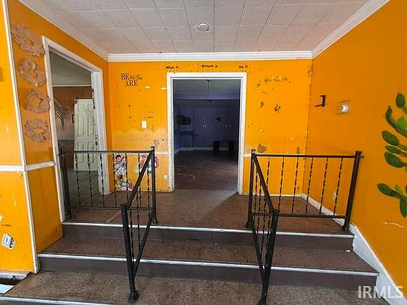 4th image of 1323 Miami St
