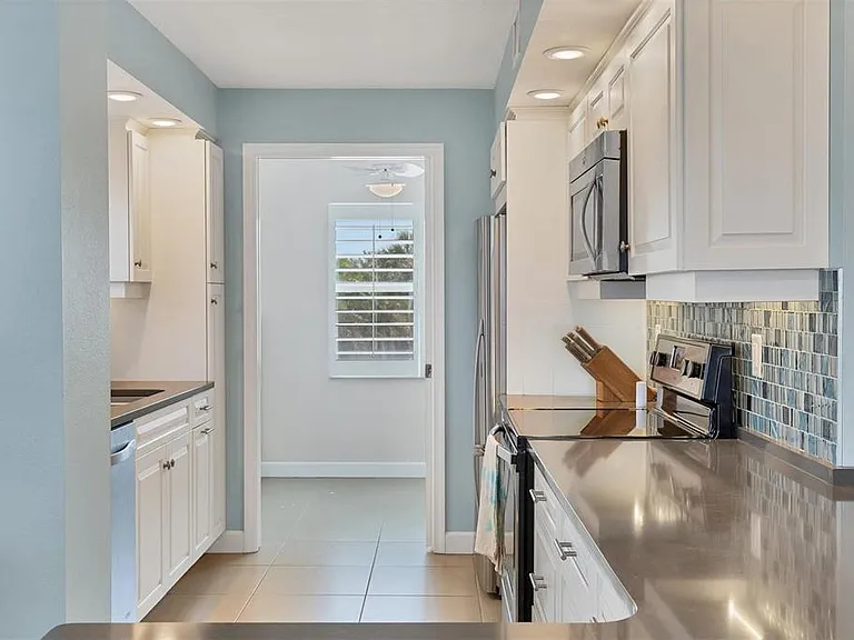 4325 Gulf Of Mexico Dr #208 — Photo 14