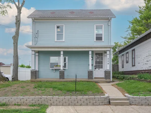 228 W Market St, Washington Court House, OH 43160