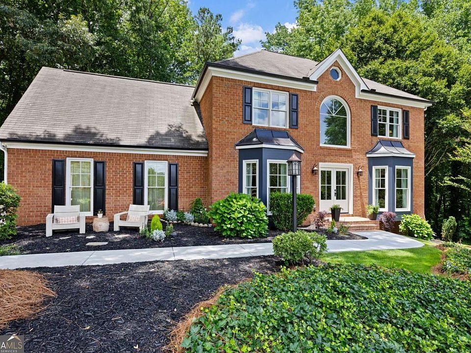 1st image of 2675 Catawba Dr NW