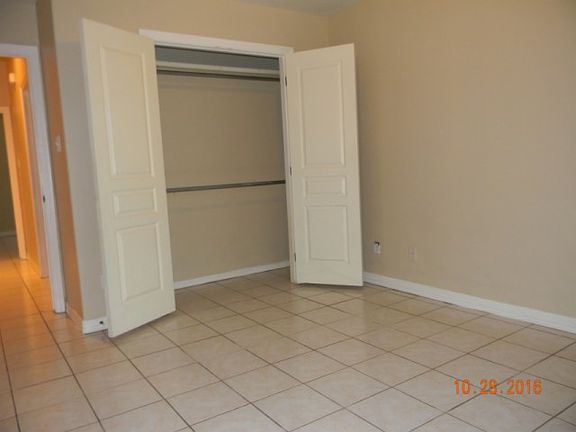 5th image of 1402 International St
