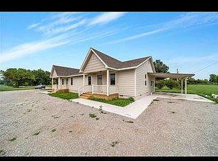 16278 E 420th Rd, Claremore, OK 74017