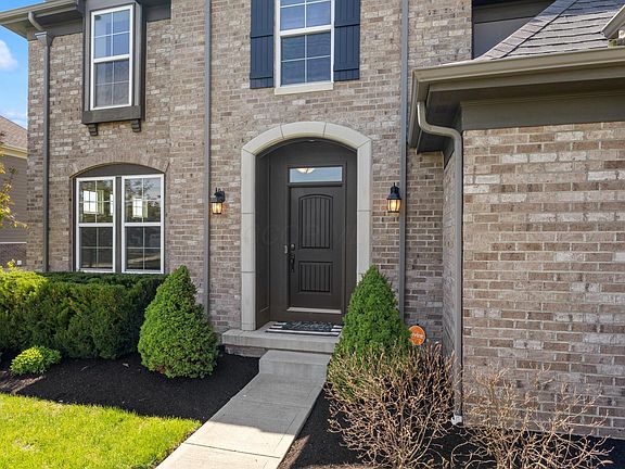 4th image of 2665 Russell Woods Dr