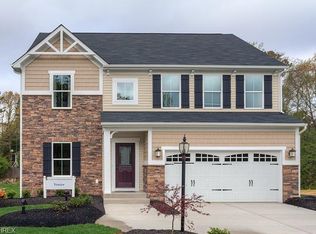 8887 Fallen Timber Trl, North Ridgeville, OH 44039