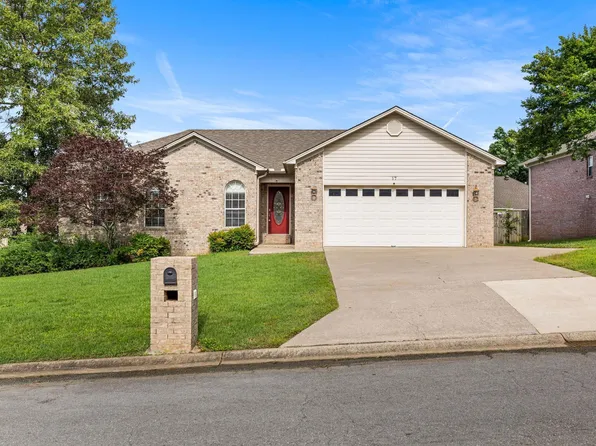 17 Clearwater Ln, Cabot, AR 72023