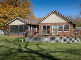 156 Peterson Dr, Gobles, MI 49055