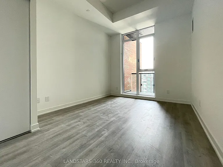 292 Verdale Cross #1017 — Photo 7