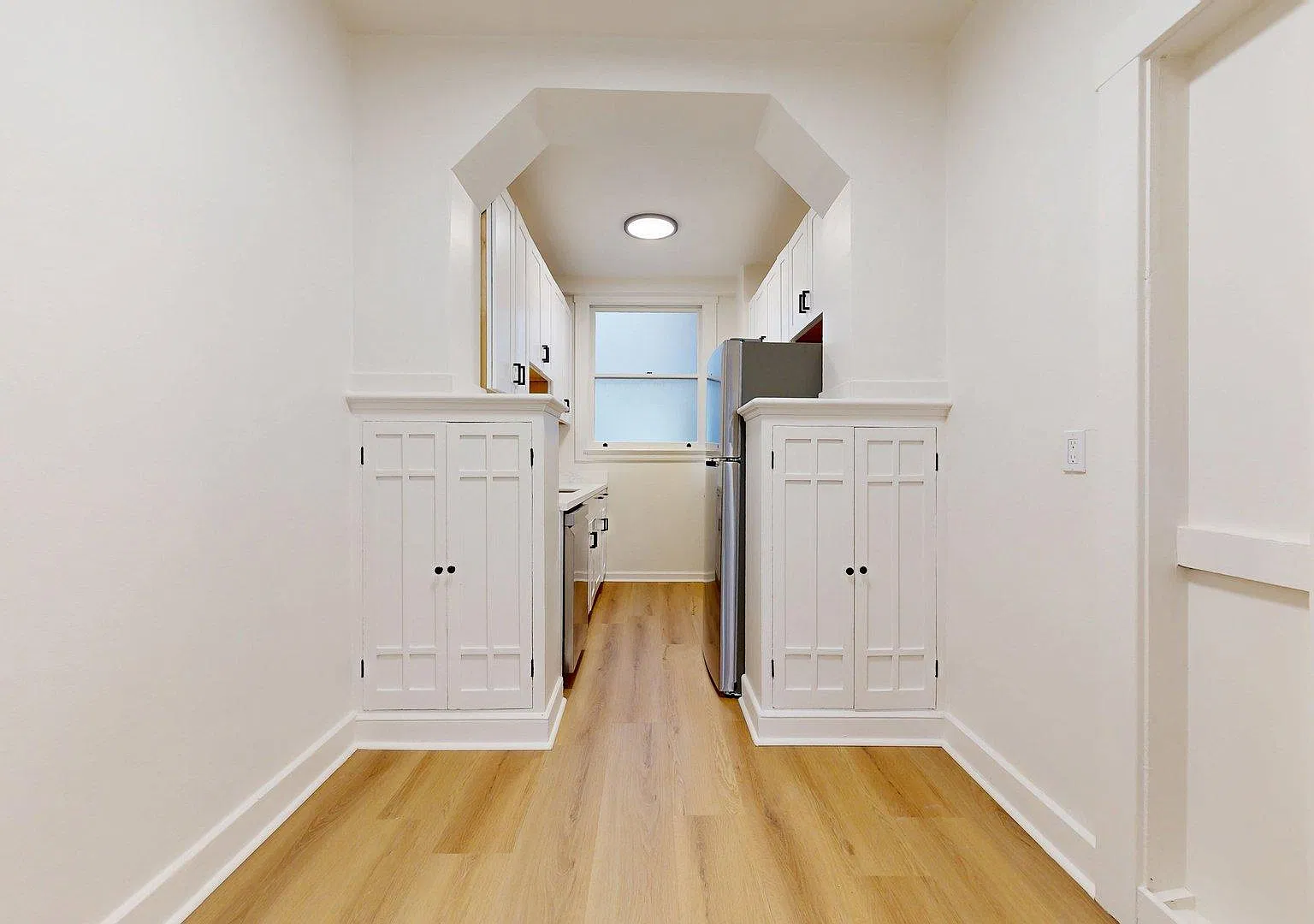 1047 Bush Street 3 — Photo 4