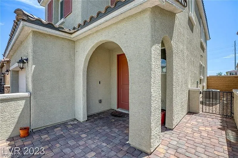 4 bed, 3.5 bath, 2397 sqft, $2,800 — Photo 4