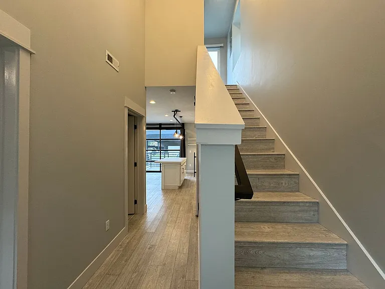 The Ledge At Five Mile! **Move In Special: $1,000 Off First Month's Rent** — Photo 27