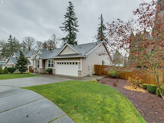 3rd image of 35234 Juniper Ln
