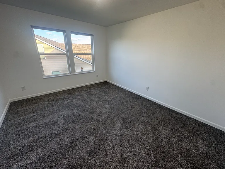 1296 Wood Thrush Ct — Photo 19
