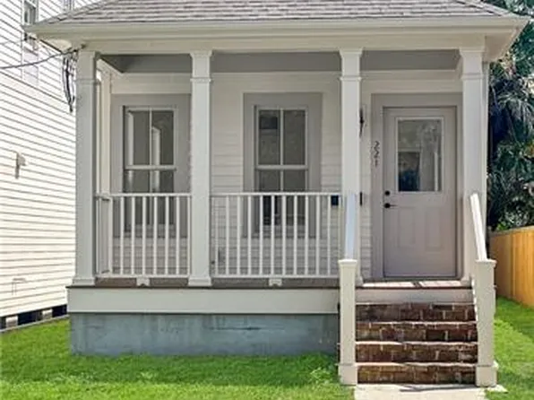 221 Adams St, New Orleans, LA 70118