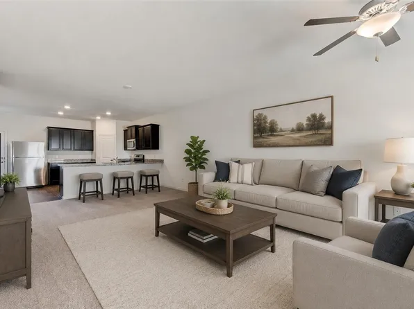 105 Brunswick Ln, Jarrell, TX 76537