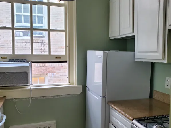 517 East 77th Street image 5 of 8