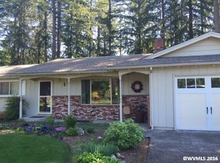 526 13th St, Lyons, OR 97358