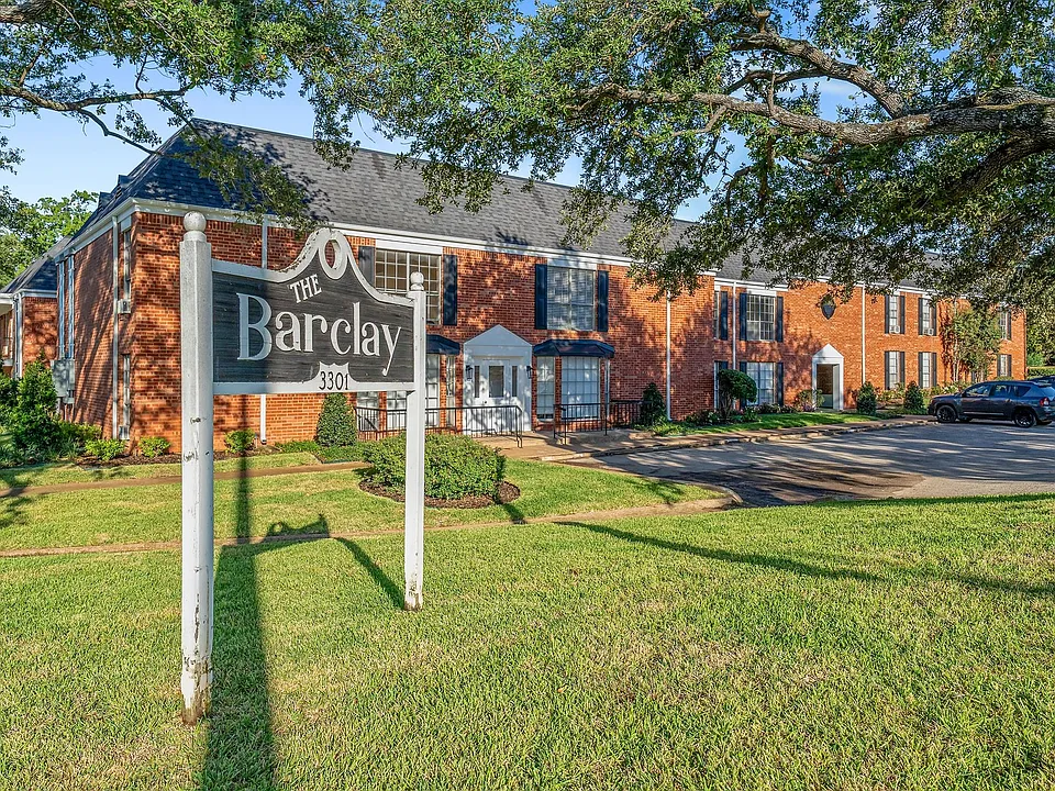 Barclay Apartments - CATCH OUR SUMMER SPECIAL!