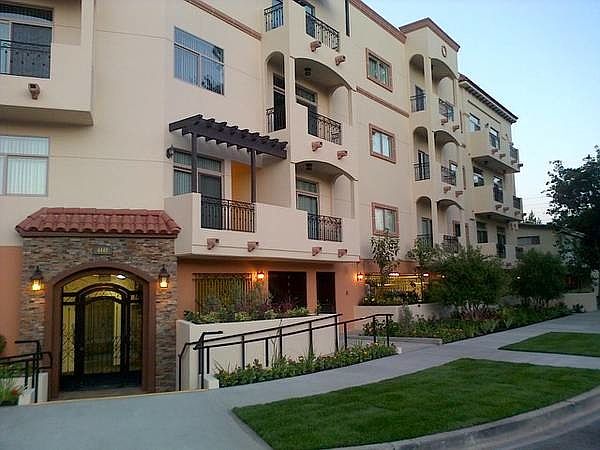 1st image of 4440 Vantage Ave APT 203