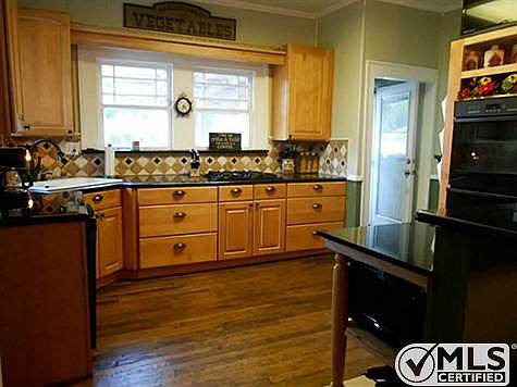 5th image of 503 S Main St
