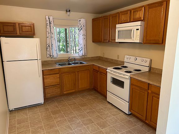 2nd image of 1161 W Hamilton Ave #2