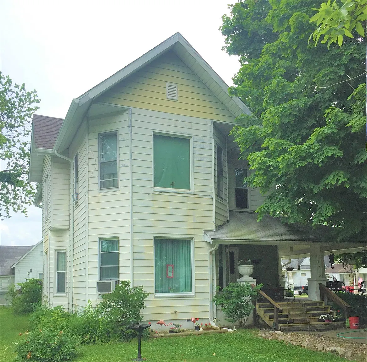 237 S Crowder St photo 1
