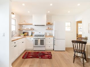 5846 1/2 Willoughby Ave, Los Angeles, CA 90038