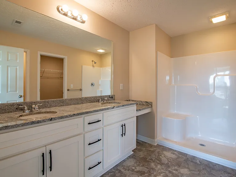 203 Dixon Cir — Photo 48