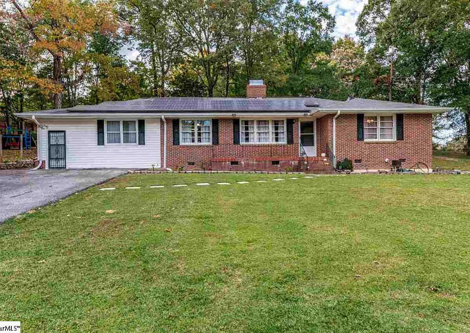1st image of 328 Earl Dr