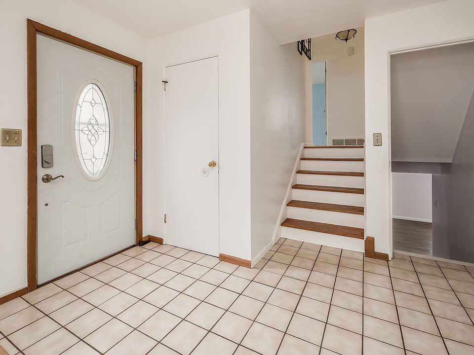 1904 Elmwood Ln, Bettendorf, IA 52722 MLS QC4241693 Zillow