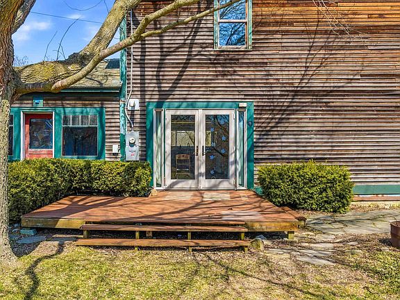 5th image of 631 N Cream Hill Road