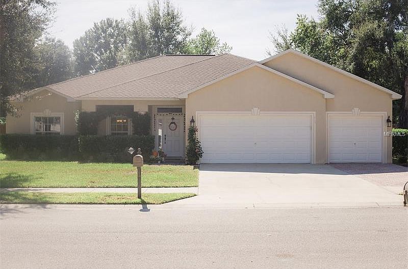 1st image of 617 Cypress Oak Cir