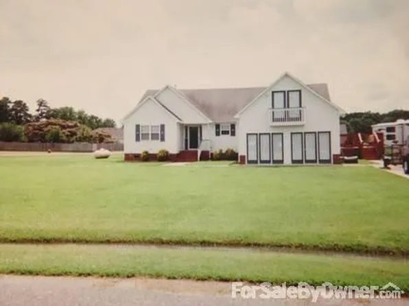 200 Holland Dr, Camden, NC 27921