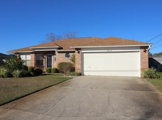 7214 Zoe Cir, Navarre, FL 32566
