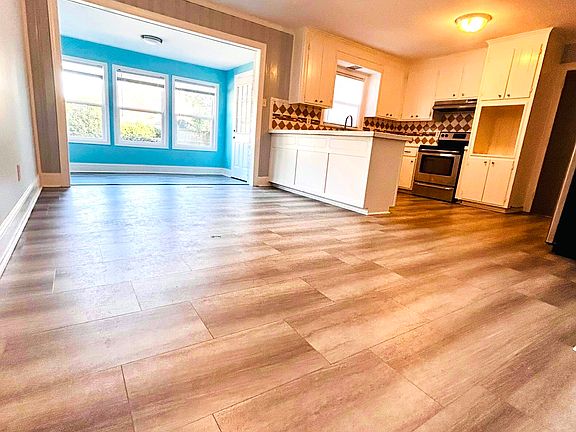 Leading into the dining area from the front room