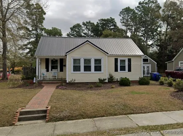818 Greenland Dr, Fayetteville, NC 28305