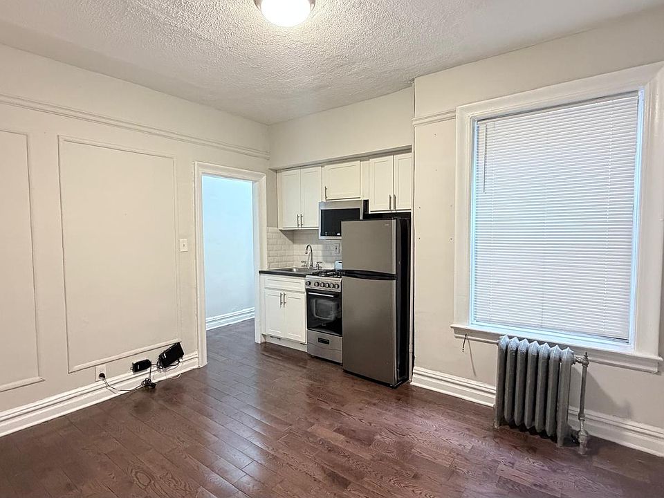 1st image of 18 Kensington Ave #18E