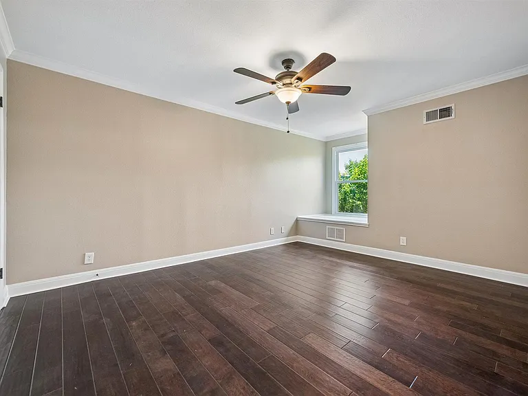 2500 Steck Ave #18 — Photo 17