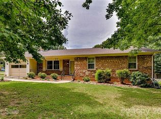 301 Morris Farm Rd, Stanley, NC 28164