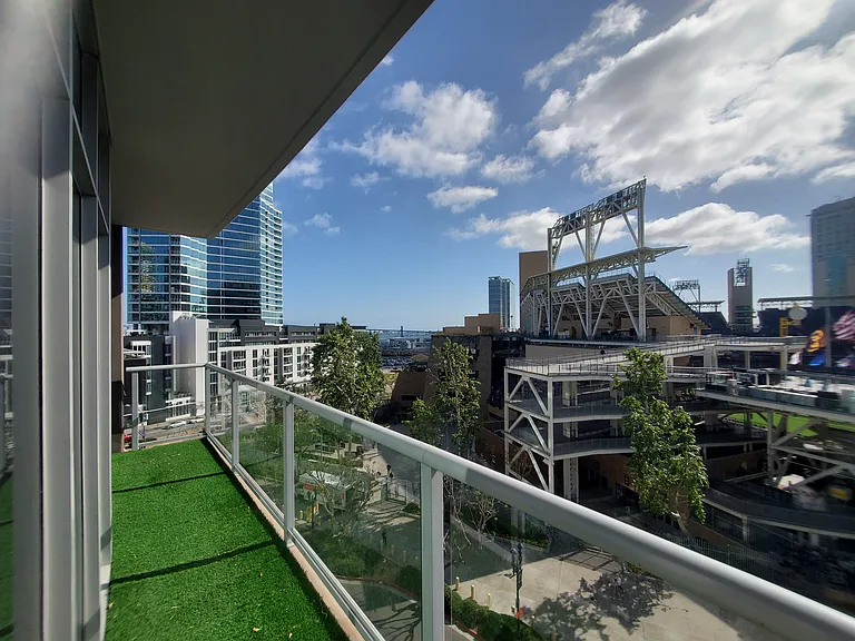 253 10th Ave #723 — Photo 3
