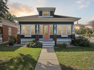 611 W Grand River Ave, Howell, MI 48843