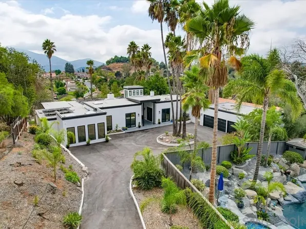 1817 Shadow Knolls Pl, El Cajon, CA 92020